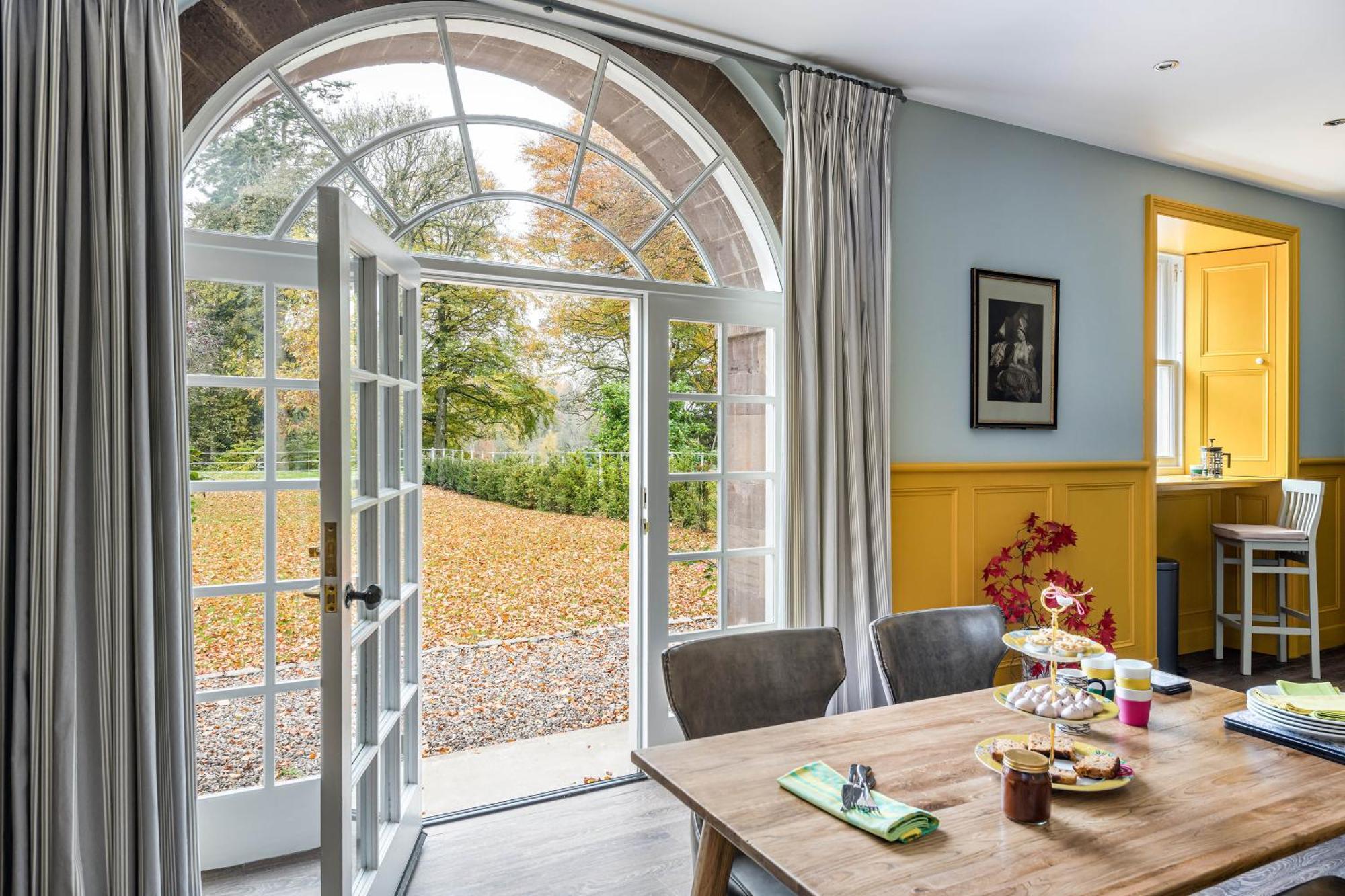 Meikleour Arms Hotel & Restaurant 외부 사진